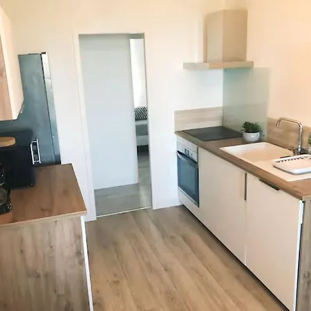 Cozy Private - Shared - - P5-3 * Lormont