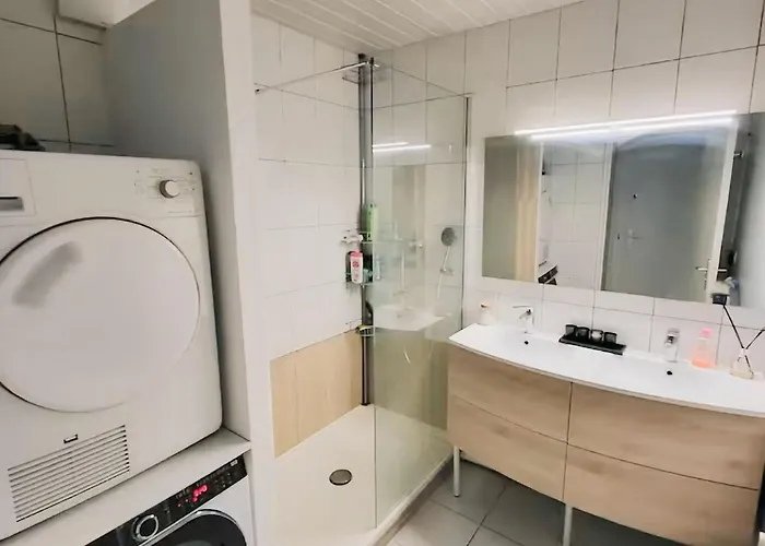 Cozy Private - Shared - - P5-3 * Lormont